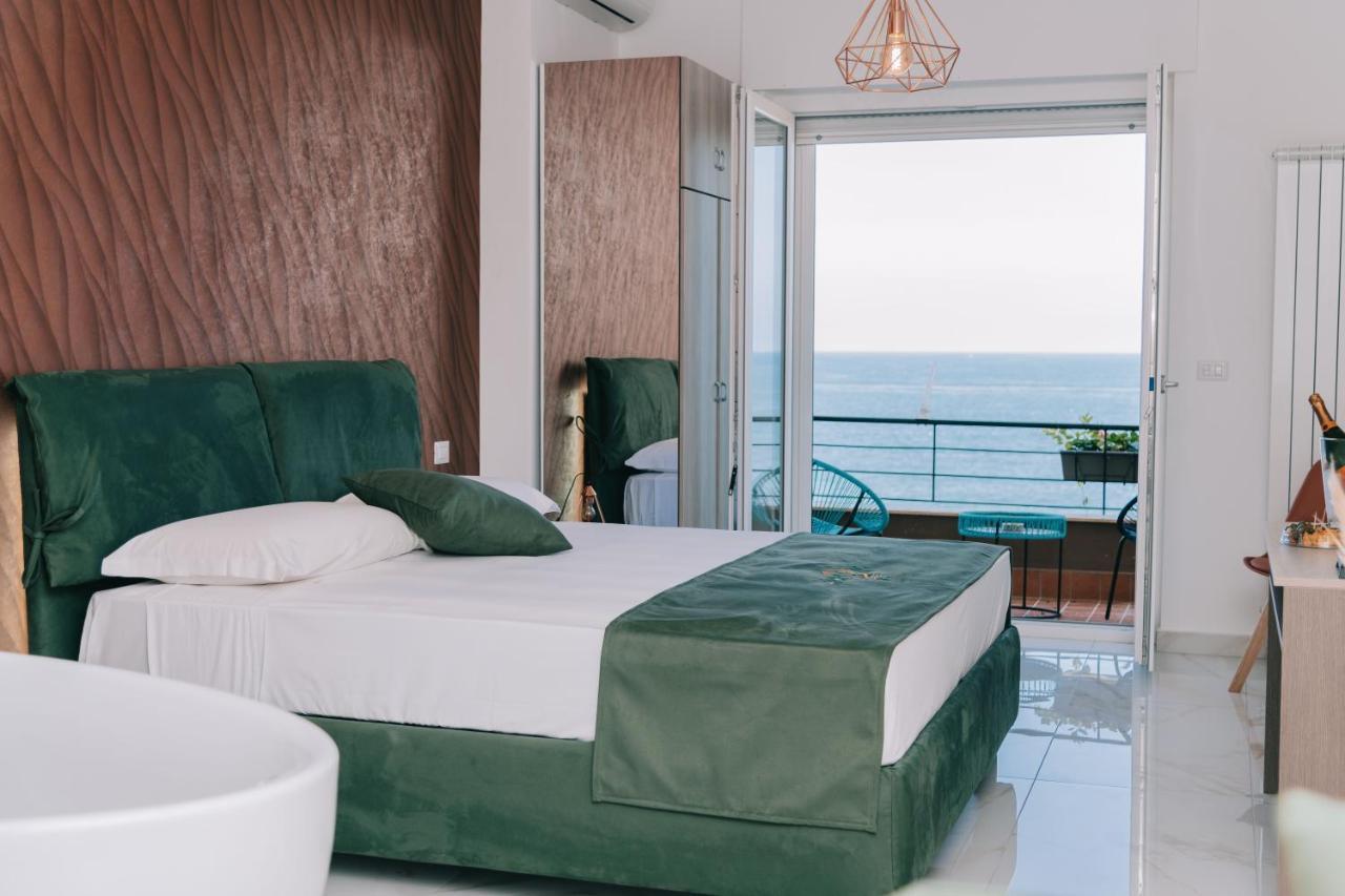 Camera King Superior